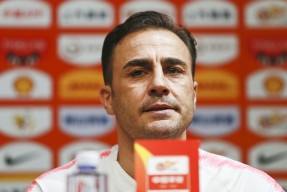 易游电竞 -关键时刻亚冠传出新动向，阿斯顿维拉调整名单，管理层表态：质疑声仍在，轮换策略成焦点的简单介绍